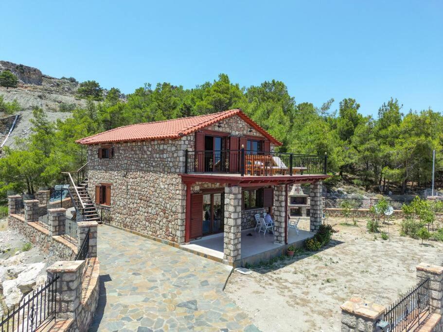 Villa Petronas Land House 2 à Archangelos  Extérieur photo