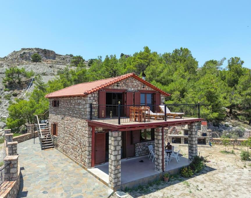 Villa Petronas Land House 2 à Archangelos  Extérieur photo