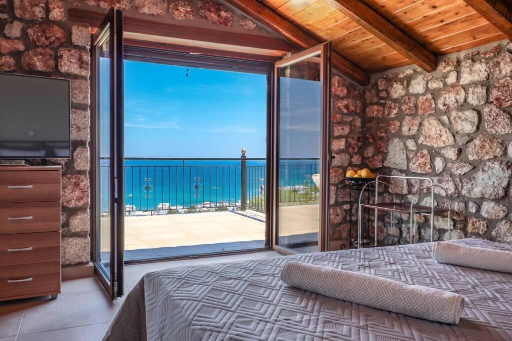 Villa Petronas Land House 2 à Archangelos  Extérieur photo